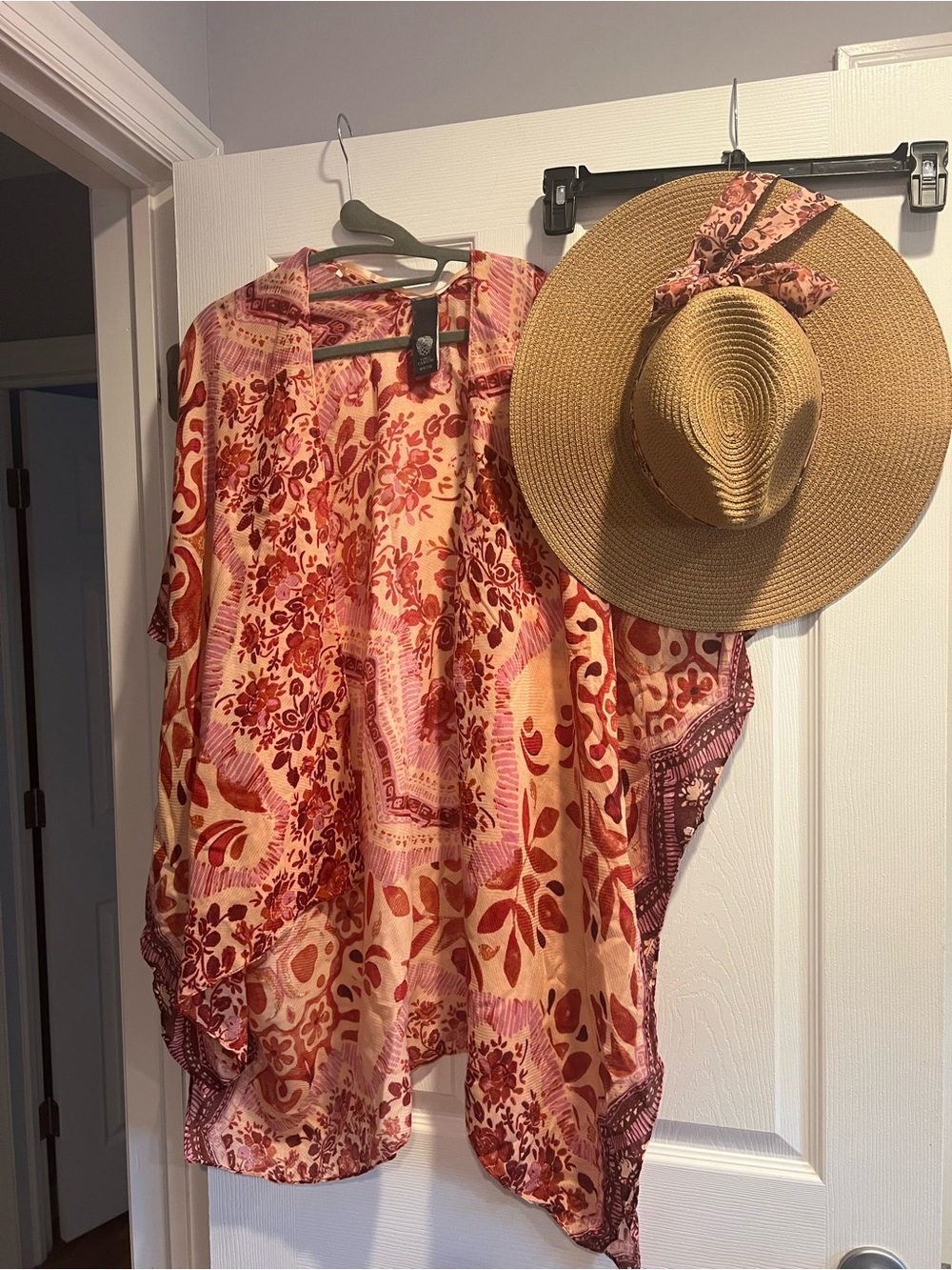 Vince Camuto Pink and Rust Floral Swim Coverup & Matching Hat